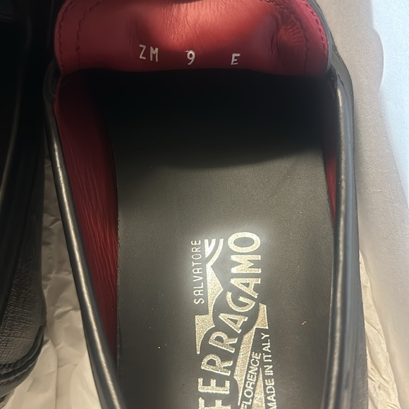 NWT Brand New FERRAGAMO Salvatore Ferragamo Parigi
Loafers (Men) Size : 9 - Picture 9 of 12